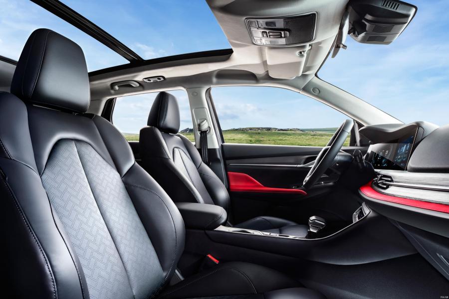 Интерьер ChangAn CS55 Plus Blue Drive 2020 года  (фото 10 из 13)